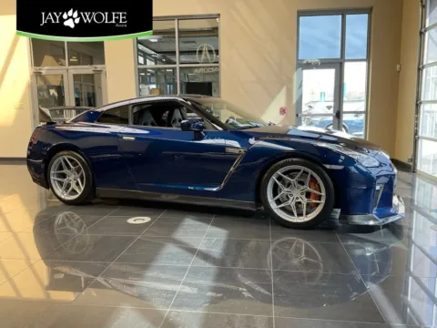 Blue 2014 Nissan GT-R Premium for sale in Kansas City, MO