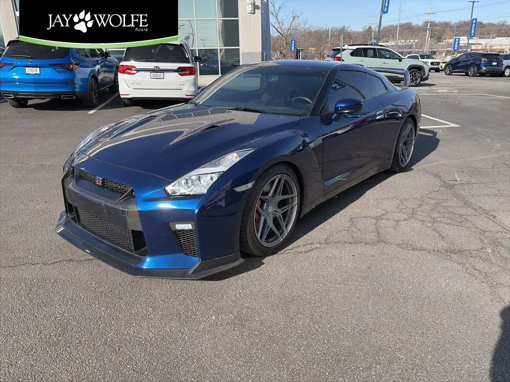 Blue 2014 Nissan GT-R Premium for sale in Kansas City, MO