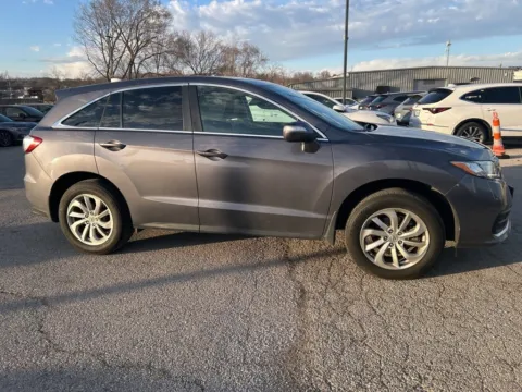More photos of 2018 Acura RDX w/Technology Pkg at Jay Wolfe Acura, MO