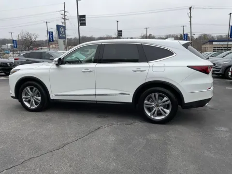 More photos of 2023 Acura MDX 3.5L at Jay Wolfe Acura, MO