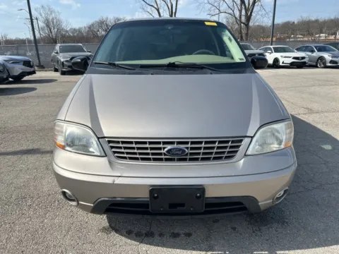Photos of 2002 Ford Windstar Wagon LX for sale in Kansas City, MO at Jay Wolfe Acura
