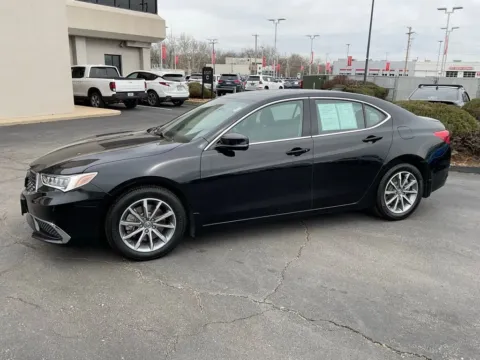 More photos of 2020 Acura TLX w/Technology Pkg at Jay Wolfe Acura, MO