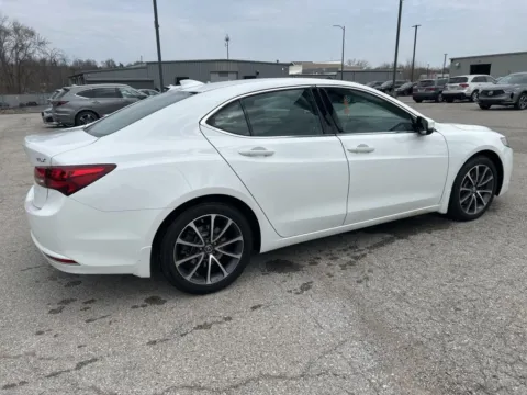 More photos of 2015 Acura TLX V6 Tech at Jay Wolfe Acura, MO