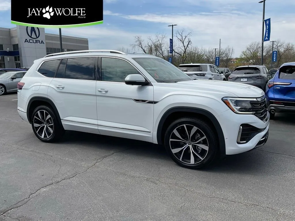 2024 Volkswagen Atlas 2.0T SEL Premium R-Line for sale in Kansas City, MO
