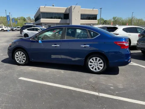 More photos of 2017 Nissan Sentra SV at Jay Wolfe Acura, MO