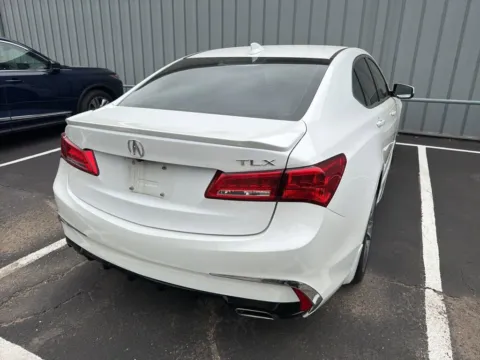 More photos of 2019 Acura TLX w/Technology Pkg at Jay Wolfe Acura, MO