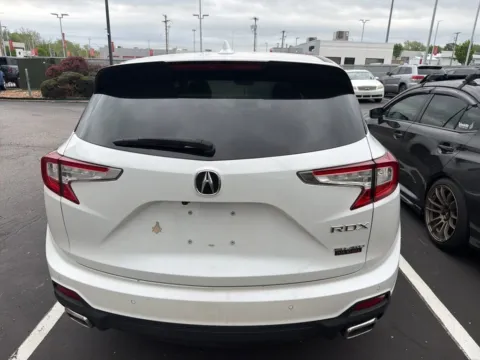 More photos of 2023 Acura RDX w/Technology Package at Jay Wolfe Acura, MO