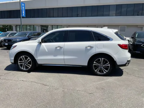 More photos of 2020 Acura MDX w/Technology Pkg at Jay Wolfe Acura, MO
