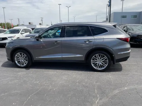 More photos of 2023 Acura MDX w/Advance Package at Jay Wolfe Acura, MO