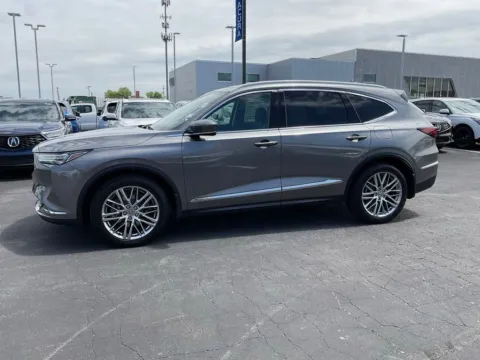 More photos of 2023 Acura MDX w/Advance Package at Jay Wolfe Acura, MO