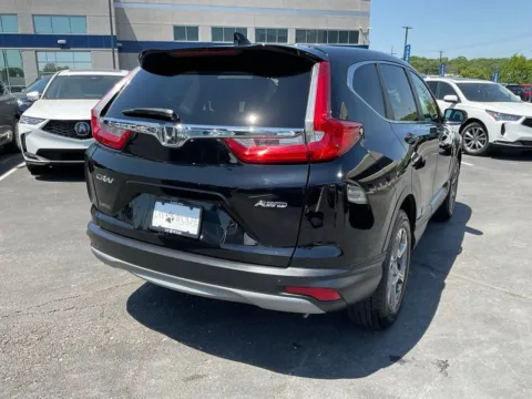 More photos of 2017 Honda CR-V EX-L at Jay Wolfe Acura, MO