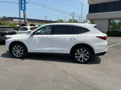 More photos of 2024 Acura MDX w/Technology Package at Jay Wolfe Acura, MO