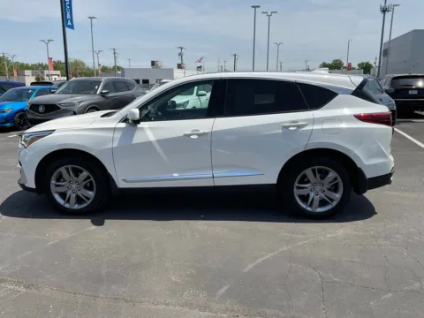 More photos of 2019 Acura RDX w/Advance Pkg at Jay Wolfe Acura, MO