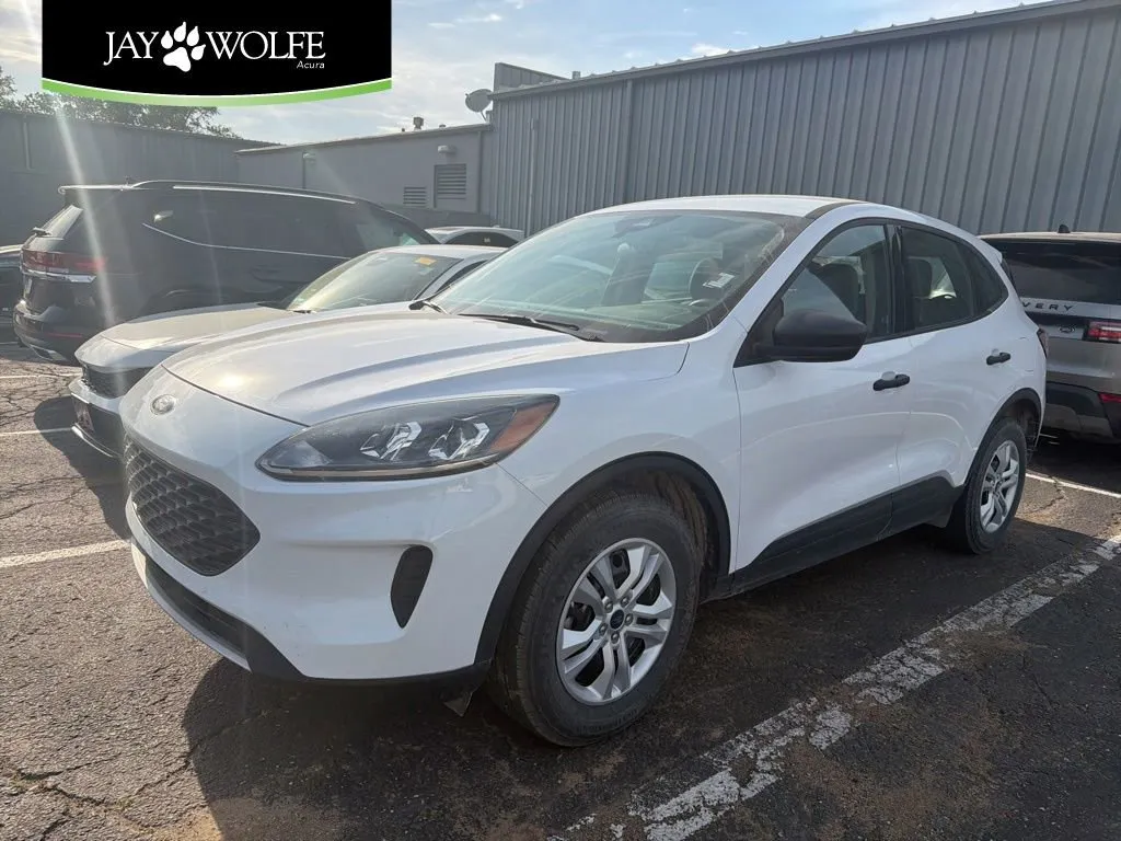 White 2020 Ford Escape S for sale in Kansas City, MO