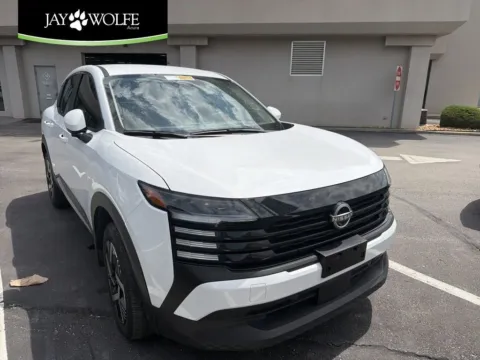 White 2025 Nissan Kicks SV for sale in Kansas City, MO