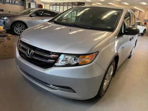 More photos of 2014 Honda Odyssey LX at Jay Wolfe Acura, MO