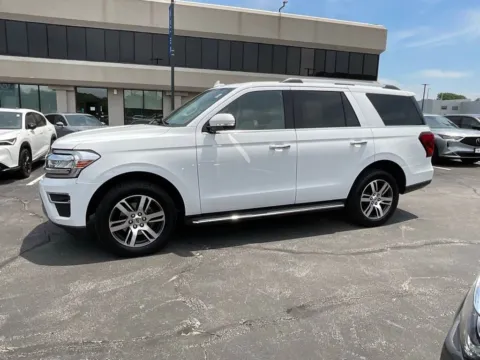 More photos of 2023 Ford Expedition Limited at Jay Wolfe Acura, MO