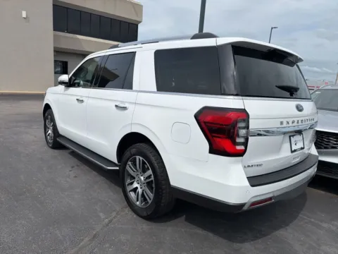 More photos of 2023 Ford Expedition Limited at Jay Wolfe Acura, MO