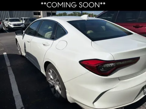 More photos of 2023 Acura TLX at Jay Wolfe Acura, MO