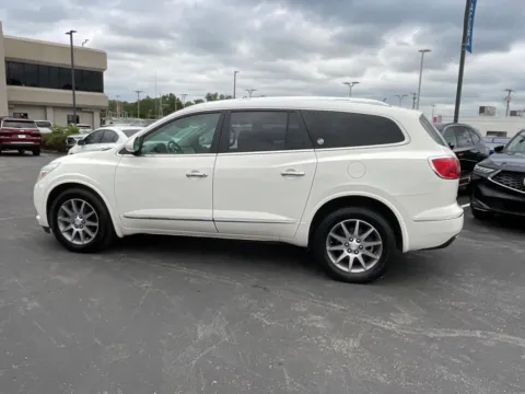More photos of 2013 Buick Enclave Leather at Jay Wolfe Acura, MO