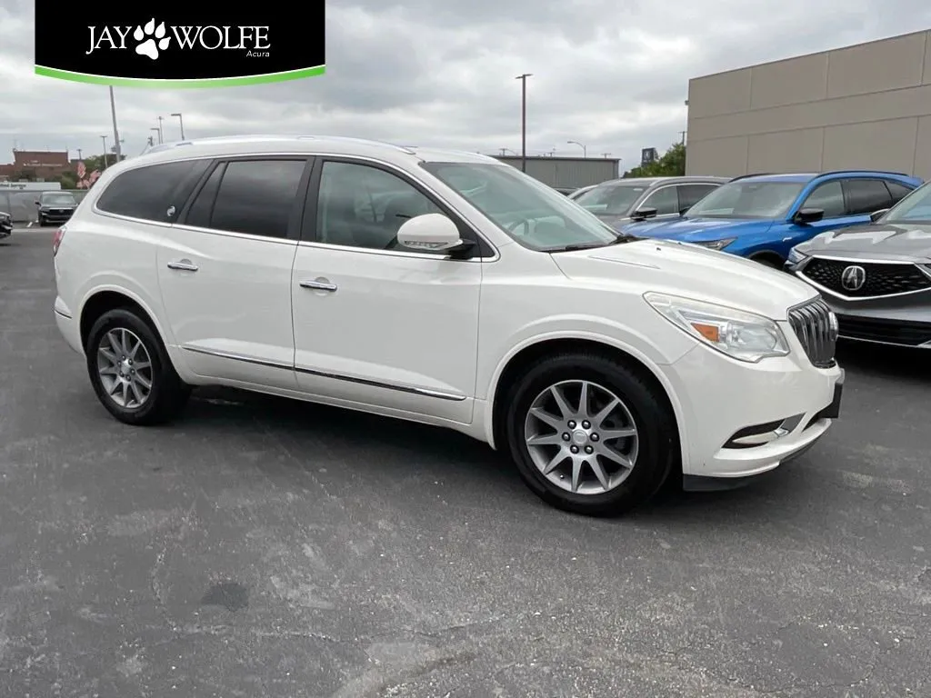 White 2013 Buick Enclave Leather for sale in Kansas City, MO