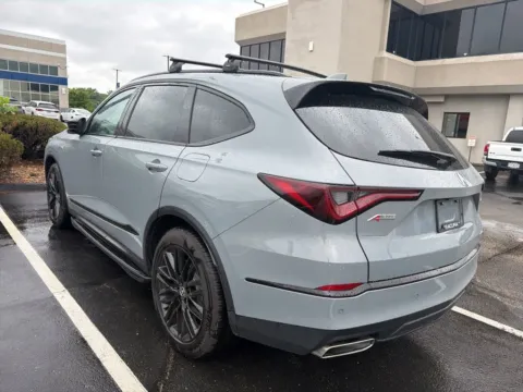 More photos of 2026 Acura MDX w/A-Spec Advance Package at Jay Wolfe Acura, MO