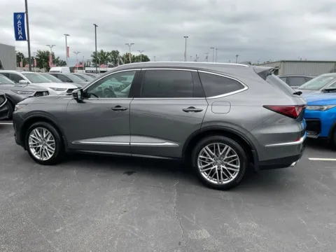 More photos of 2023 Acura MDX w/Advance Package at Jay Wolfe Acura, MO