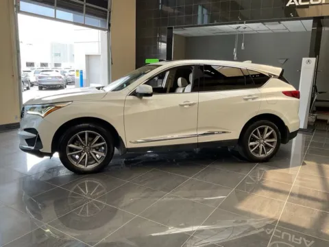 More photos of 2020 Acura RDX w/Technology Pkg at Jay Wolfe Acura, MO