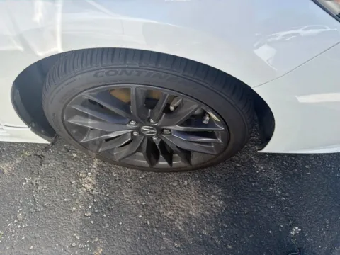 More photos of 2019 Acura ILX Premium and A-SPEC Packages at Jay Wolfe Acura, MO