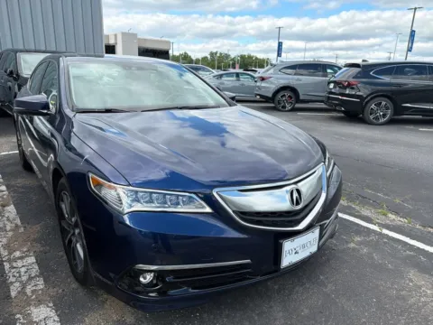 Photos of 2017 Acura TLX V6 w/Advance Pkg for sale in Kansas City, MO at Jay Wolfe Acura