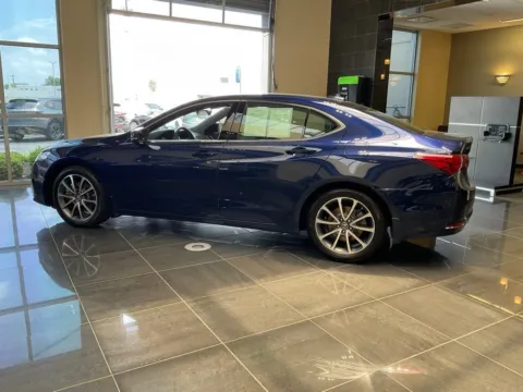 More photos of 2017 Acura TLX V6 w/Advance Pkg at Jay Wolfe Acura, MO