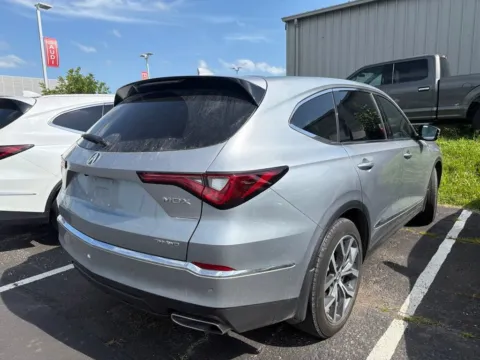 More photos of 2023 Acura MDX w/Technology Package at Jay Wolfe Acura, MO