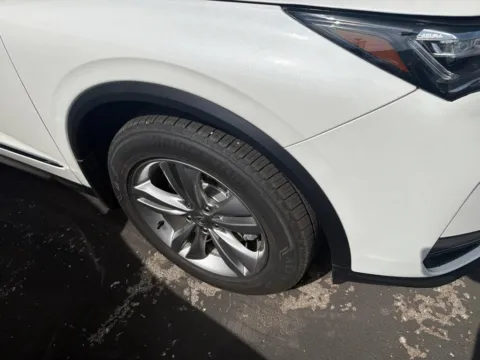 More photos of 2026 Acura MDX at Jay Wolfe Acura, MO