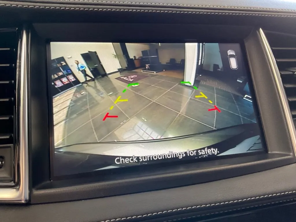 Infiniti QX50 photo 17
