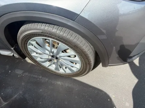 More photos of 2023 INFINITI QX50 LUXE at Jay Wolfe Acura, MO