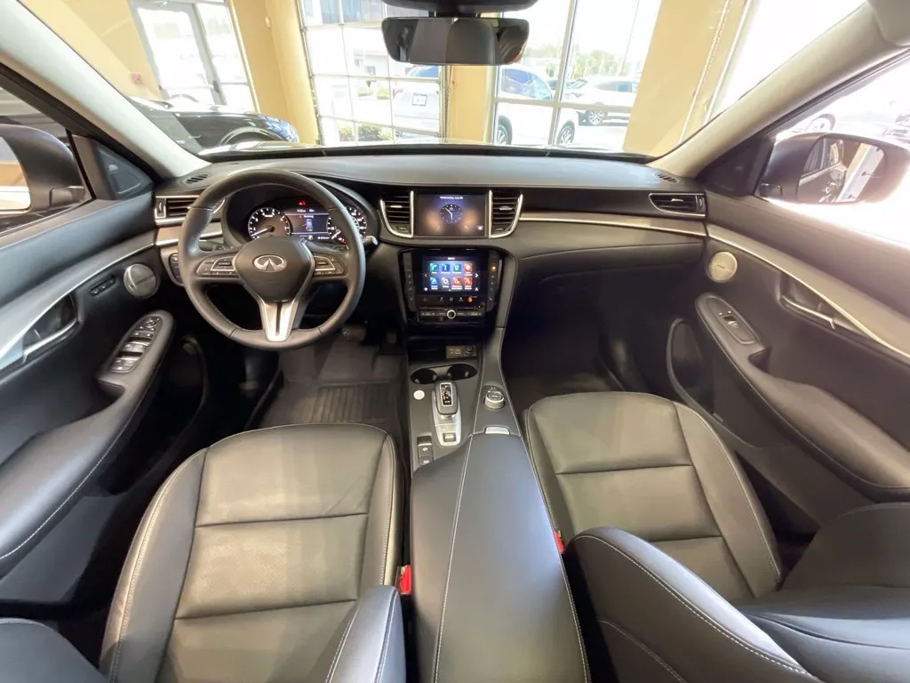 Infiniti QX50 photo 9