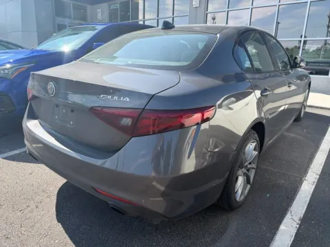 More photos of 2022 Alfa Romeo Giulia Ti at Jay Wolfe Acura, MO