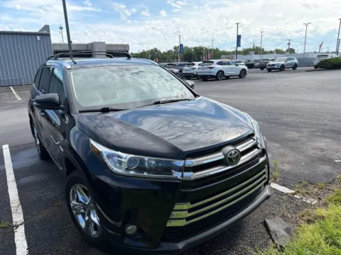 Another view of 2018 Toyota Highlander Limited for sale in Kansas City, MO at Jay Wolfe Acura
