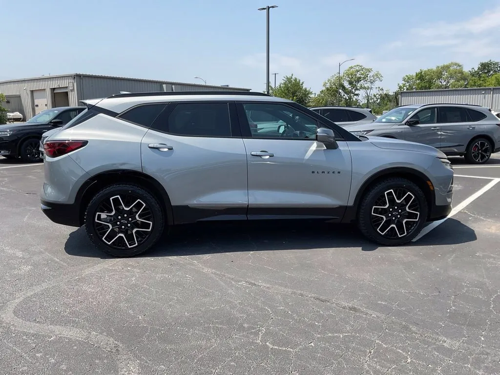 Chevrolet Blazer photo 7