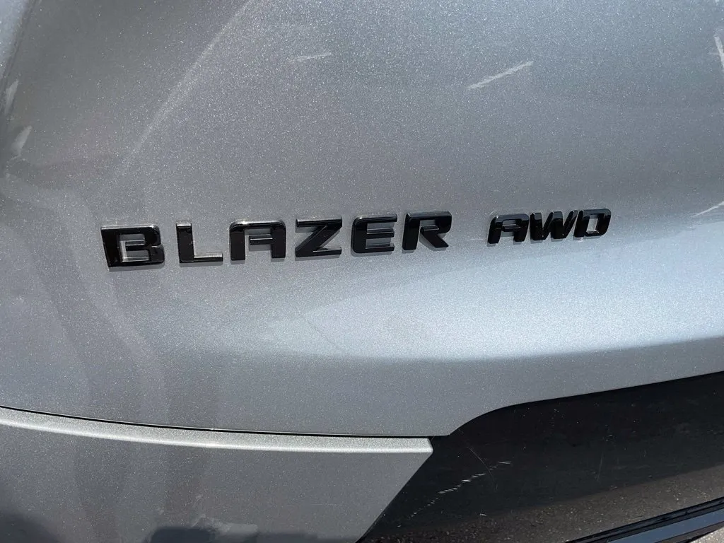 Chevrolet Blazer photo 24