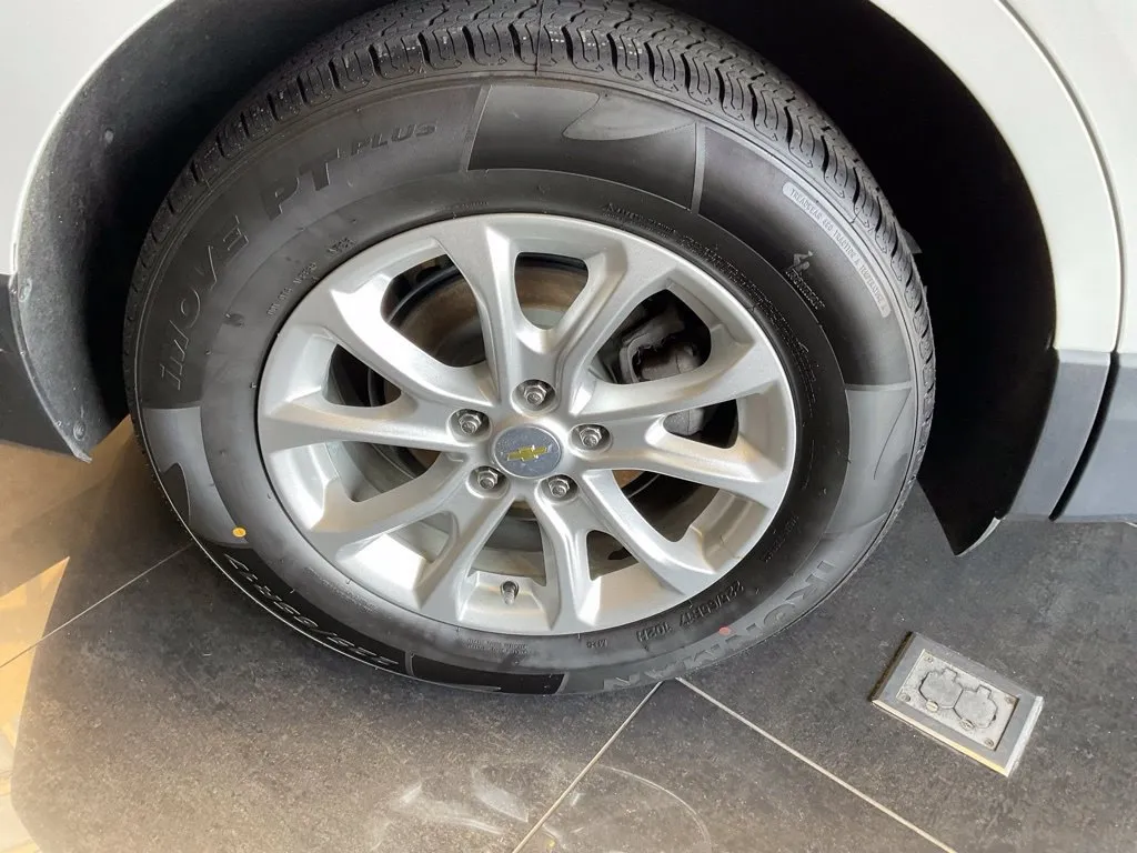 Chevrolet Equinox photo 8