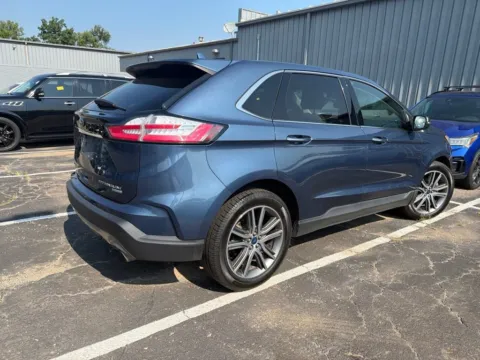 More photos of 2019 Ford Edge Titanium at Jay Wolfe Acura, MO