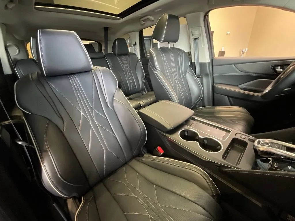 Acura MDX photo 22