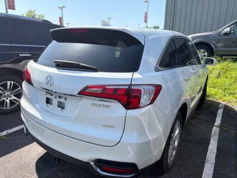 More photos of 2017 Acura RDX at Jay Wolfe Acura, MO