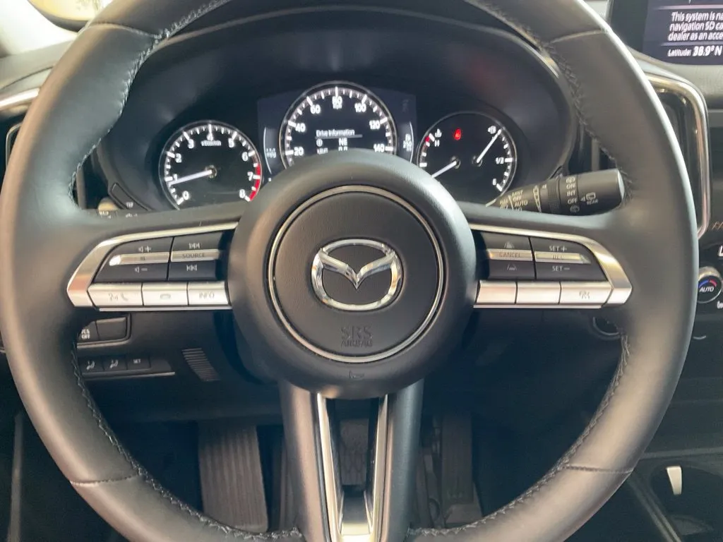 Mazda CX-50 photo 12