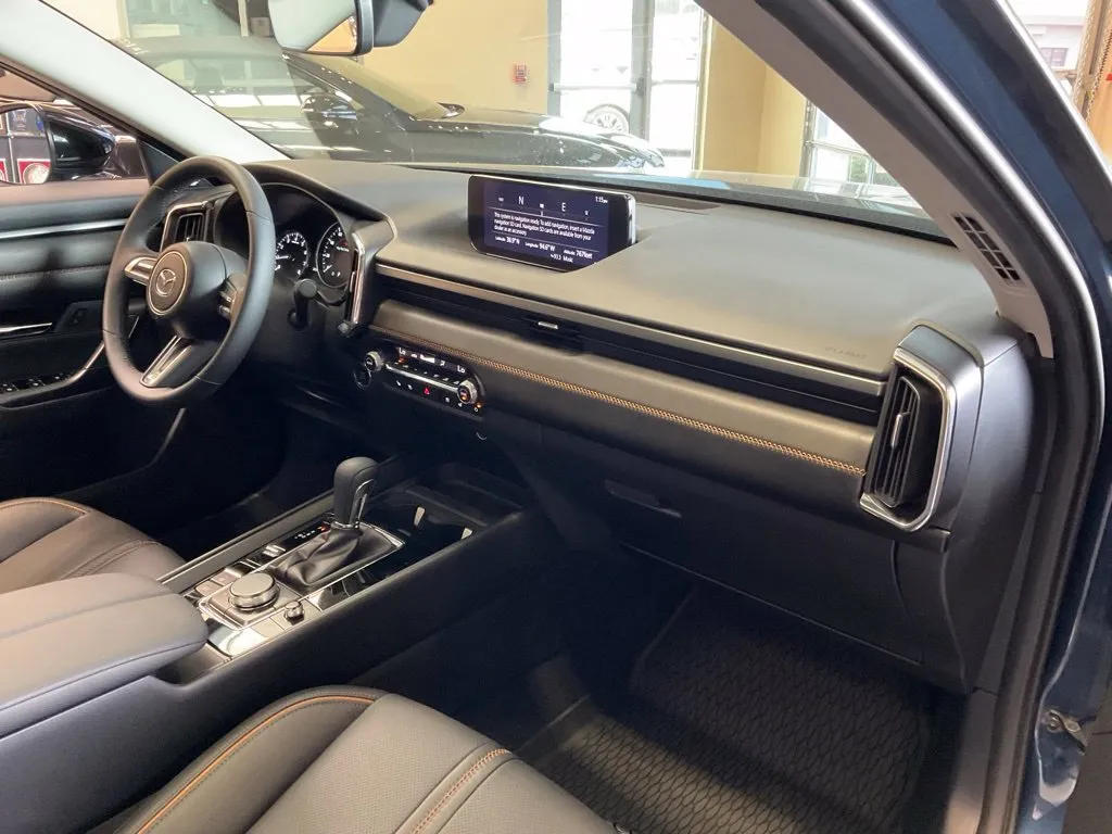 Mazda CX-50 photo 19