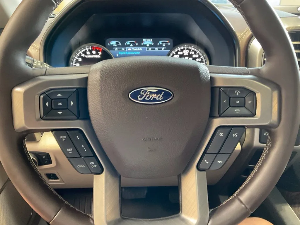 Ford F-150 photo 11