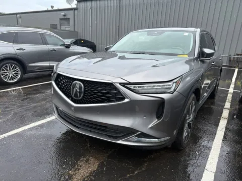 Photos of 2023 Acura MDX w/Technology Package for sale in Kansas City, MO at Jay Wolfe Acura