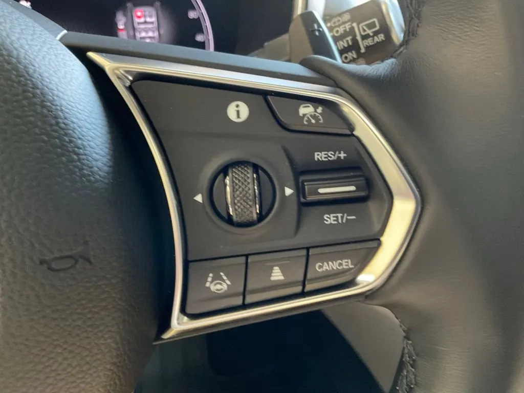 Acura MDX photo 14