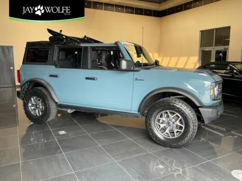 Blue 2022 Ford Bronco for sale in Kansas City, MO